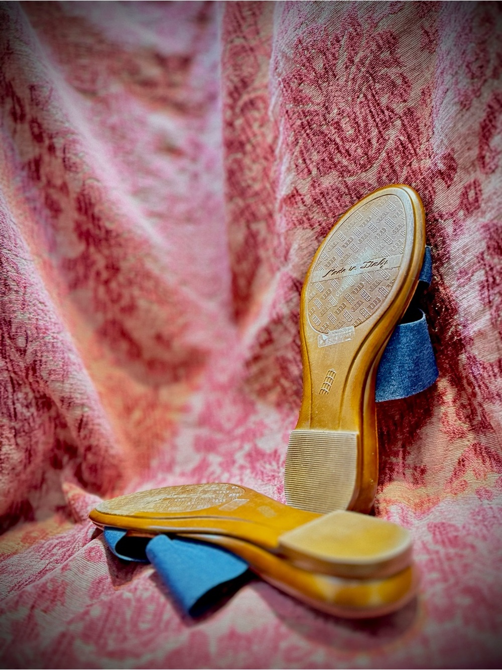 ✨ Italian Shoemakers Denim Sandals – Lightly Used ✨